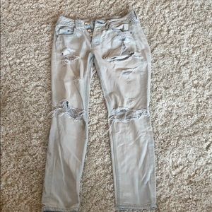 Distressed boyfriend jeans